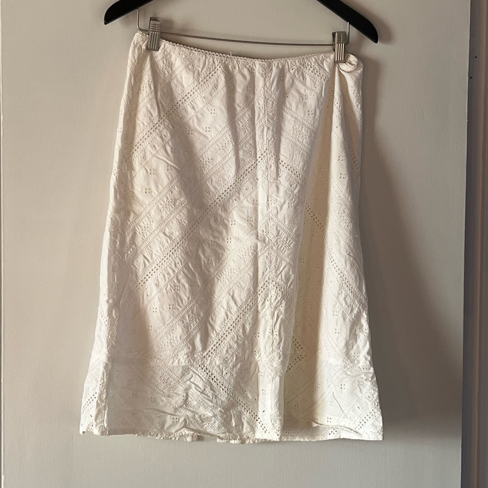 ABERCROMBIE AND FITCH Vintage cotton white eyelet skirt. Medium.